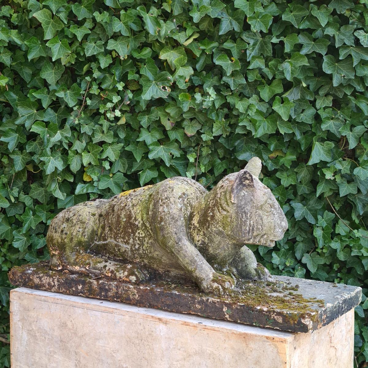 Cast stone lion cub