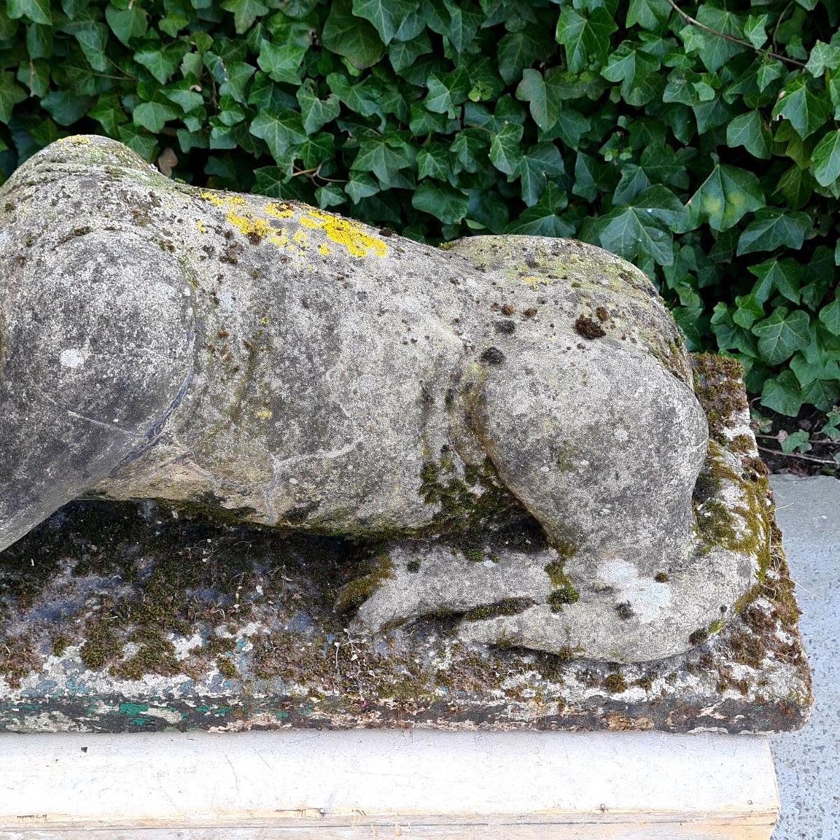 Cast stone lion cub