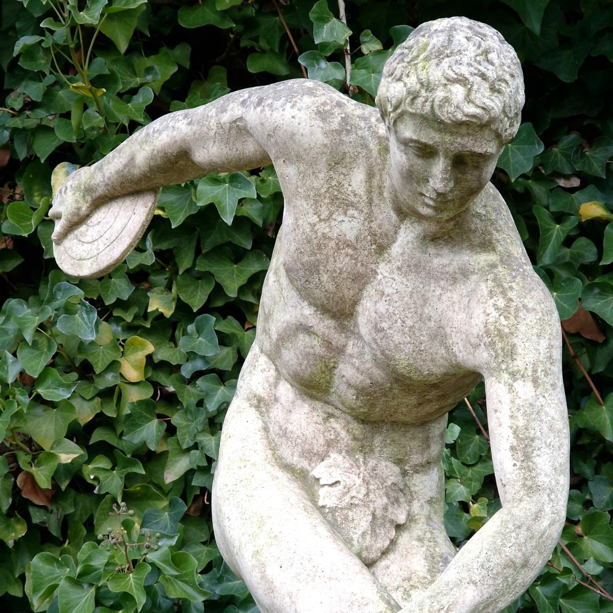 Discobolus statue