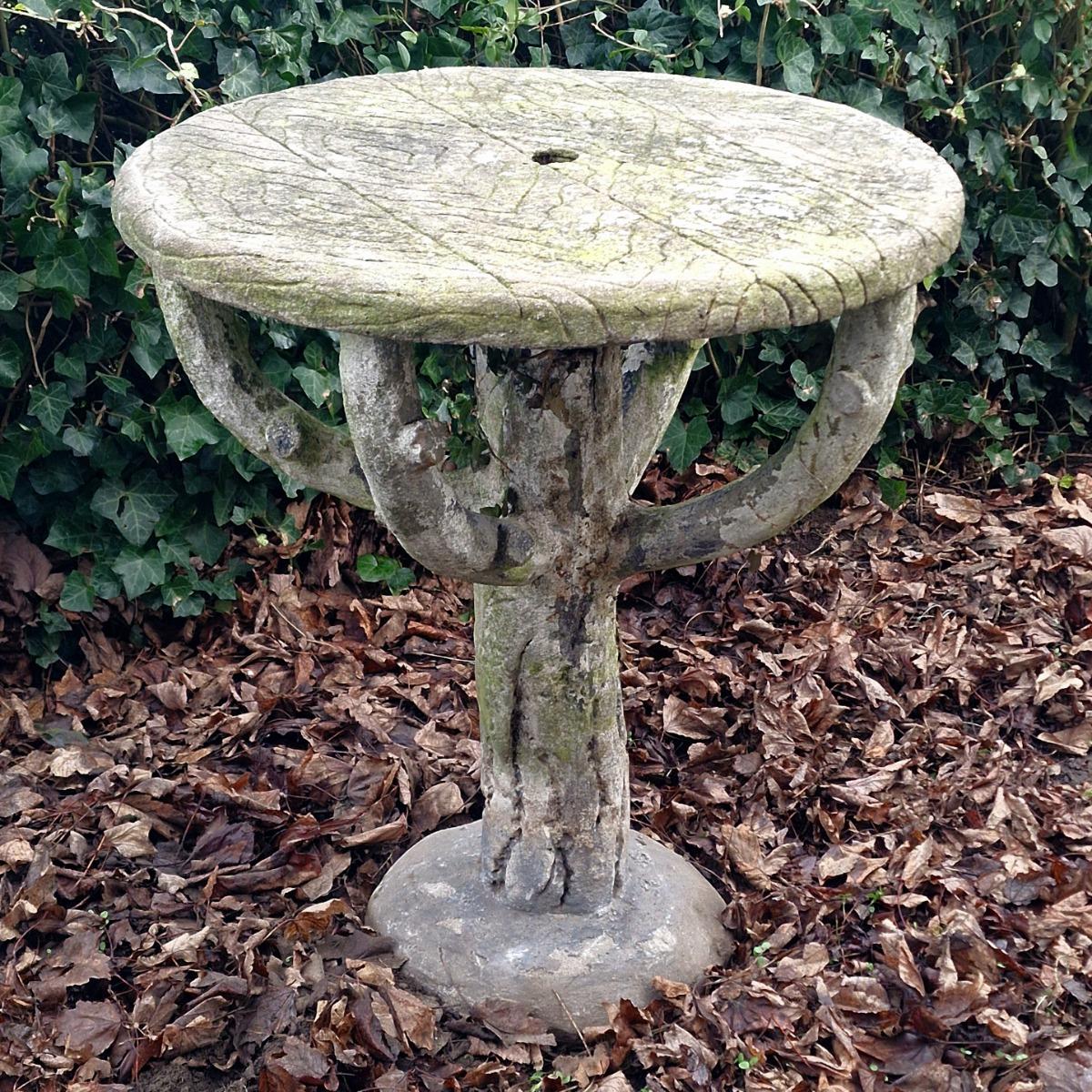 Faux-bois garden table