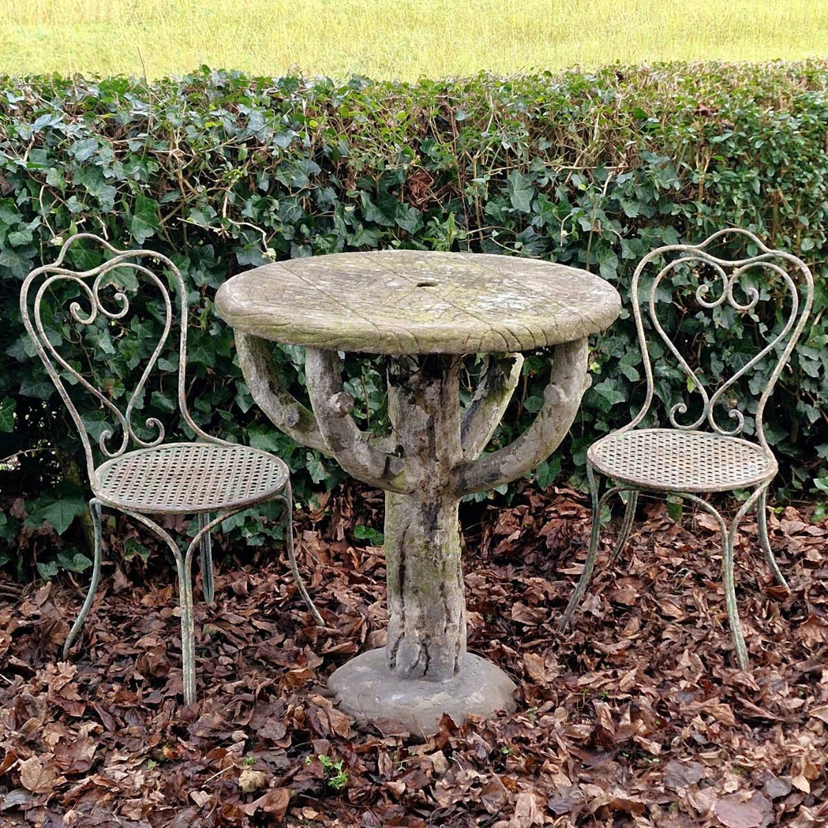 Faux-bois garden table