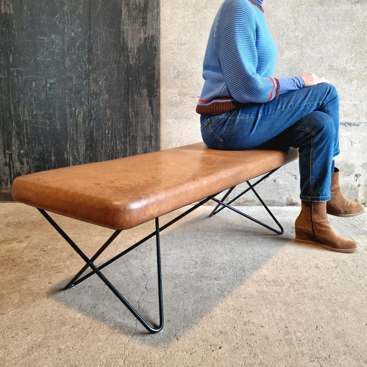 Leather bench or sidetable