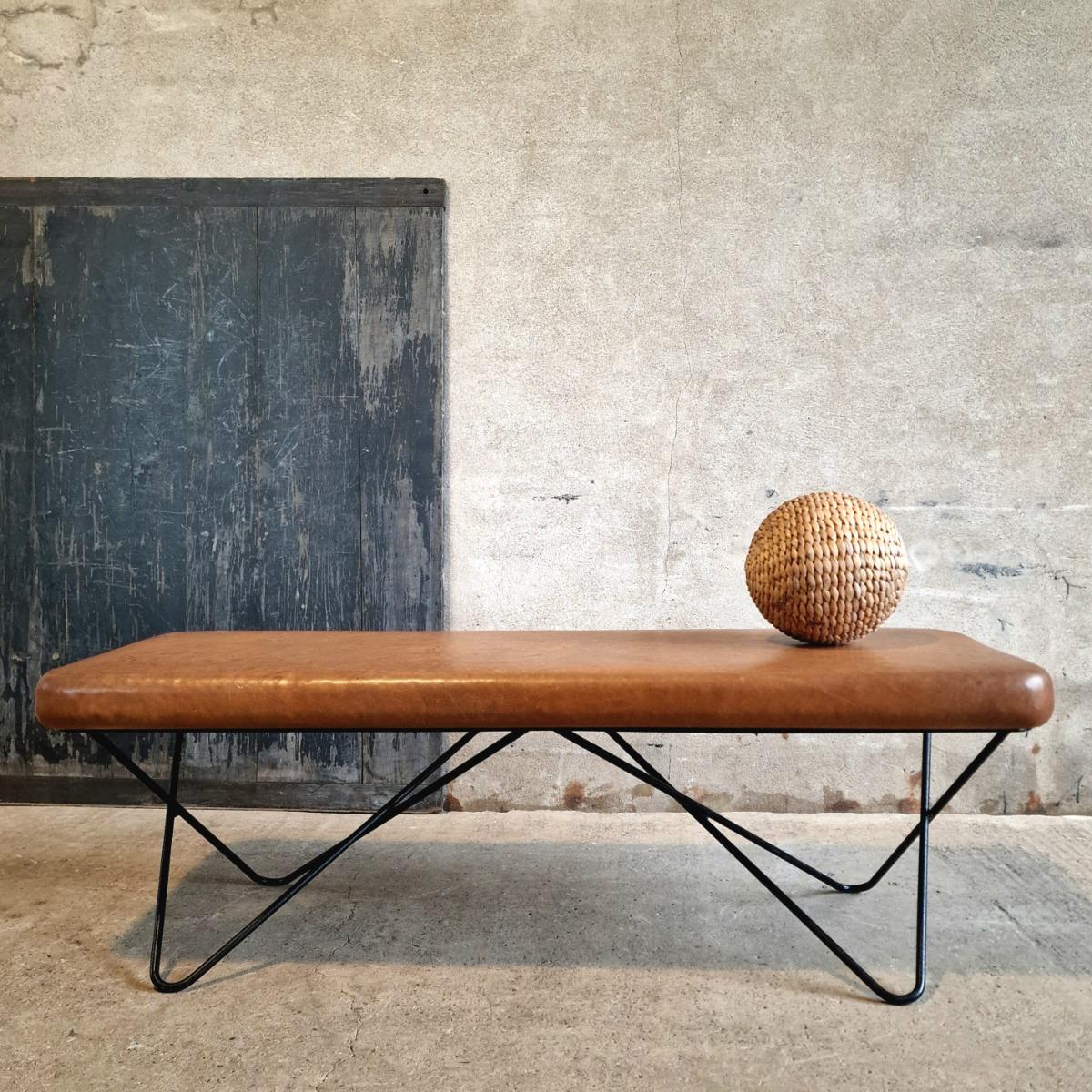 Leather bench or sidetable