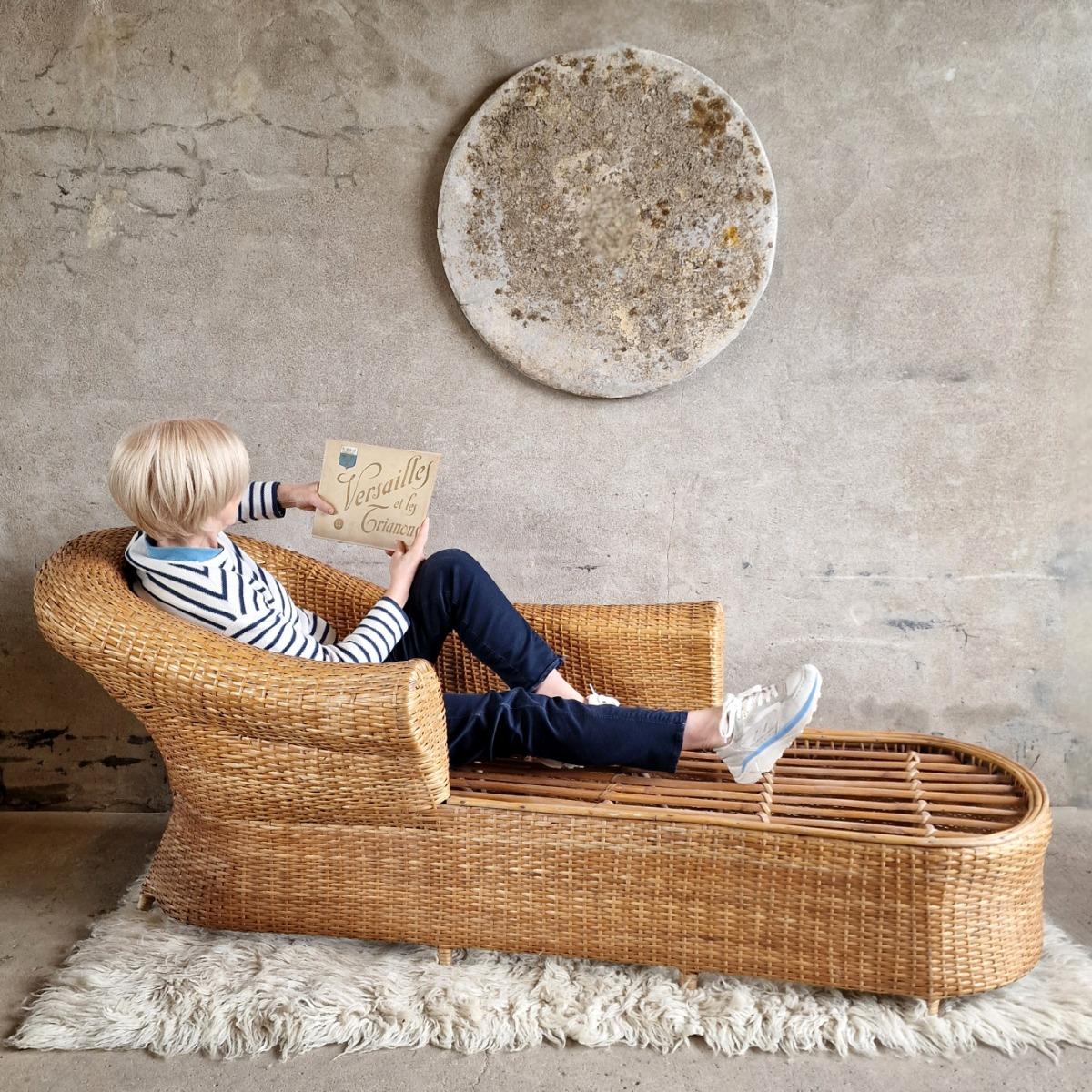 Oversized rattan daybed