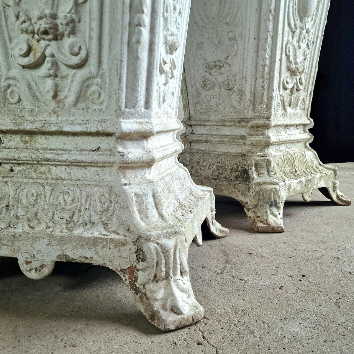 Pair of 19thC cast iron columns