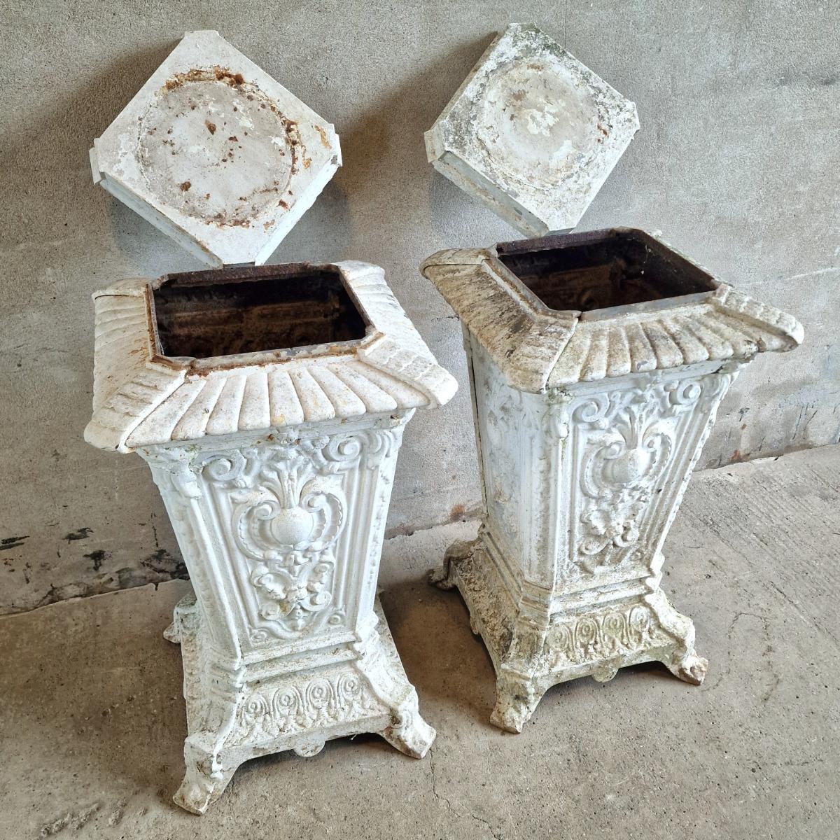 Pair of 19thC cast iron columns