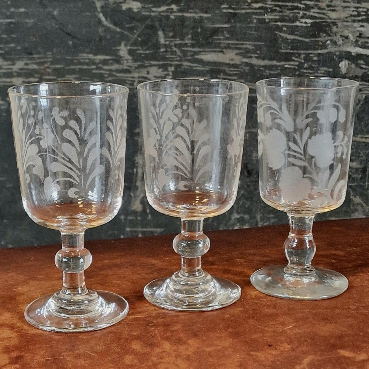 Set of 6 old French wine glasses