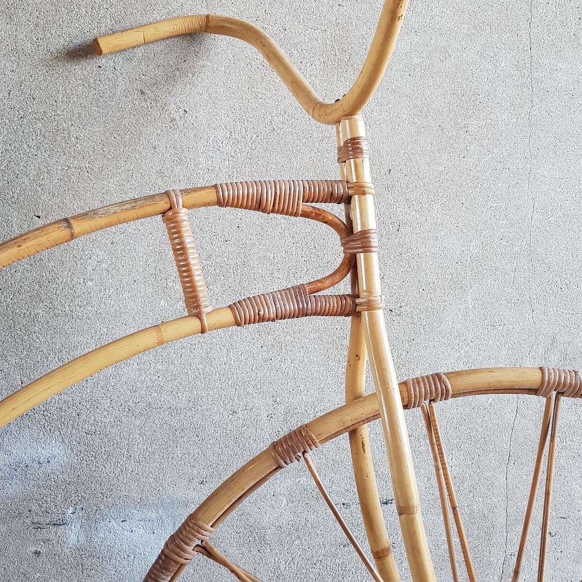 Vintage rattan bicycle