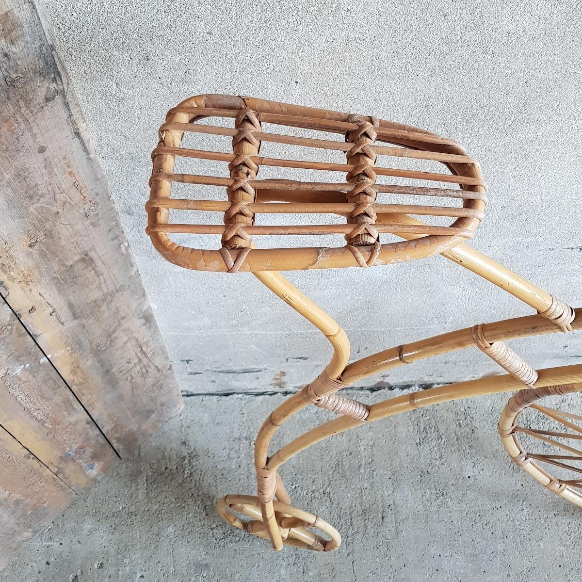 Vintage rattan bicycle